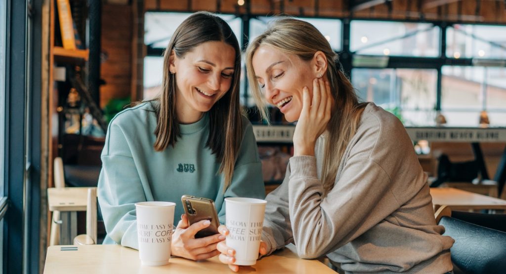 guest messaging hotel