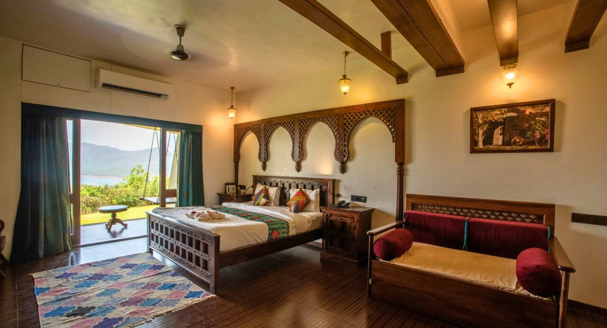 direct booking boost from STAAH SwiftBook